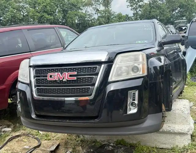 2011 GMC Terrain FWD SLE-2's photo