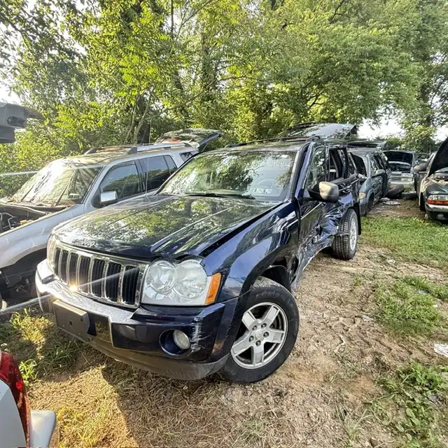 2006 Jeep Grand Cherokee Laredo 4WD's photo