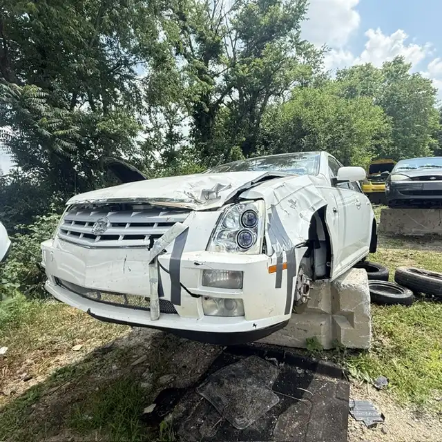 2005 Cadillac STS Base's photo