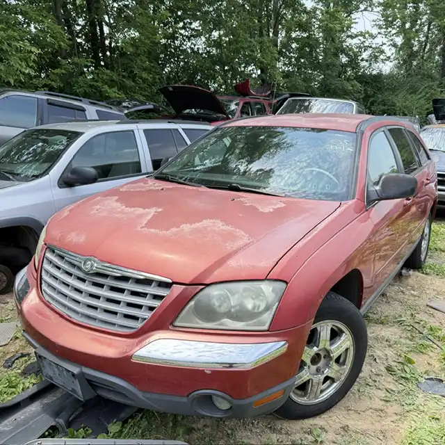 2005 Chrysler Pacifica Touring AWD's photo