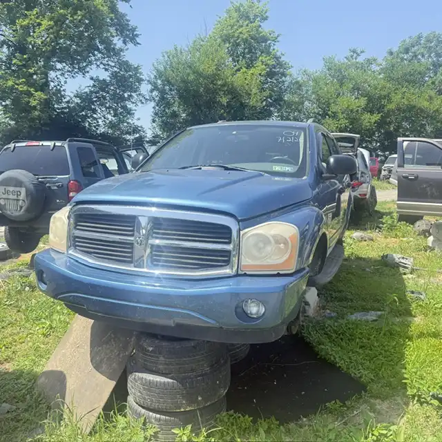 2004 Dodge Durango SLT 4X4's photo