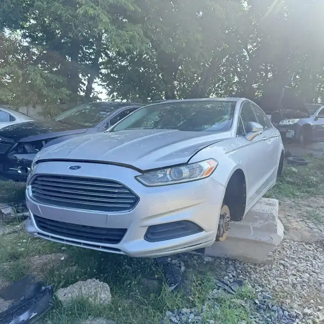2013 Ford Fusion SE I4 FWD's photo