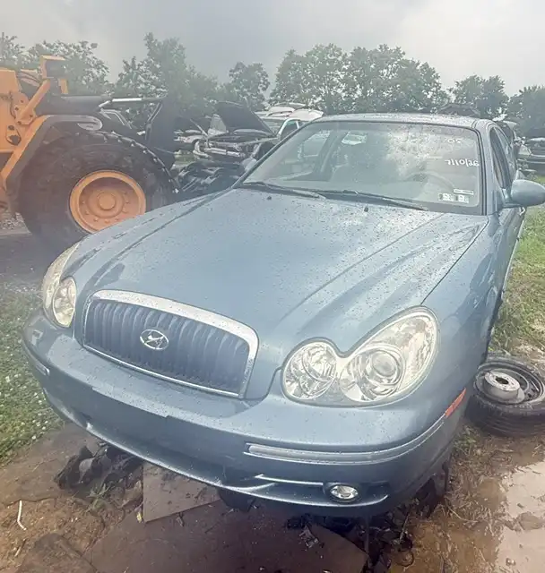 2005 Hyundai Sonata GLS 4AT's photo
