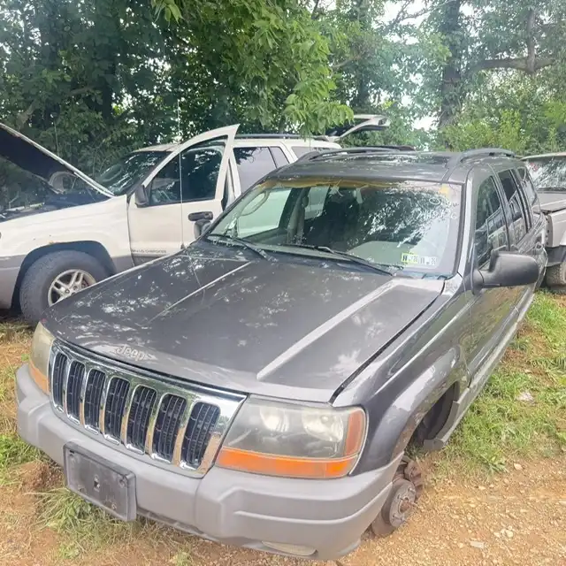 2002 Jeep Grand Cherokee's photo