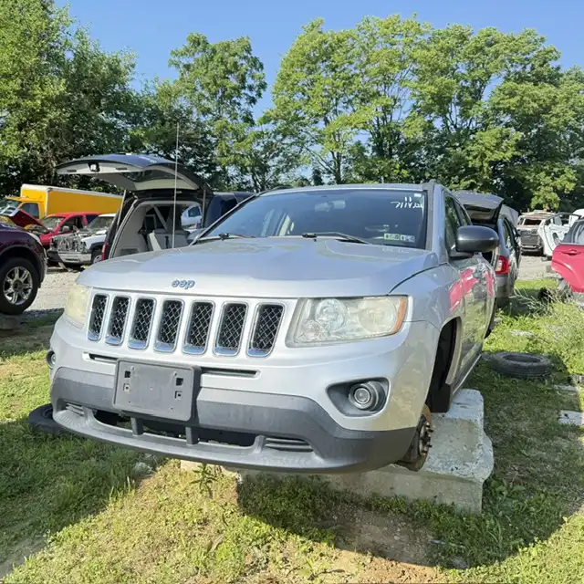 2011 Jeep Compass Latitude 4X4's photo