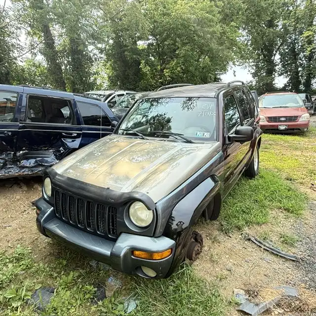 2004 Jeep Liberty Limited 4WD's photo