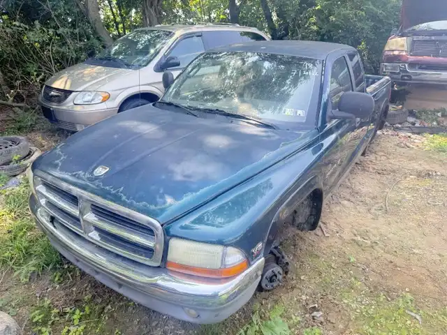1998 Dodge Dakota CLUB CAB 4X4's photo