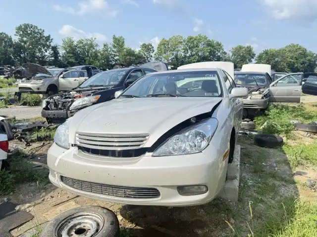 2004 Lexus ES 350 330's photo