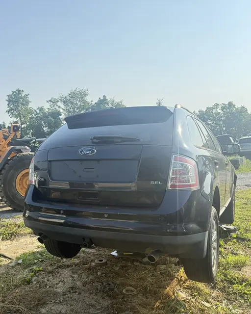 2010 Ford Edge SEL photo 3