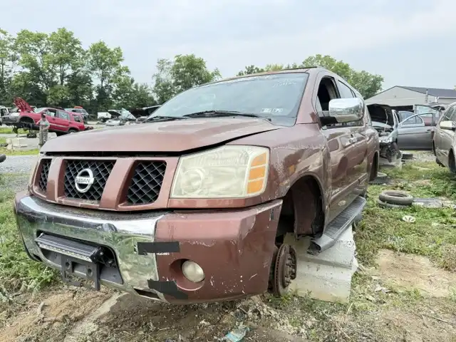 2004 Nissan Armada's photo