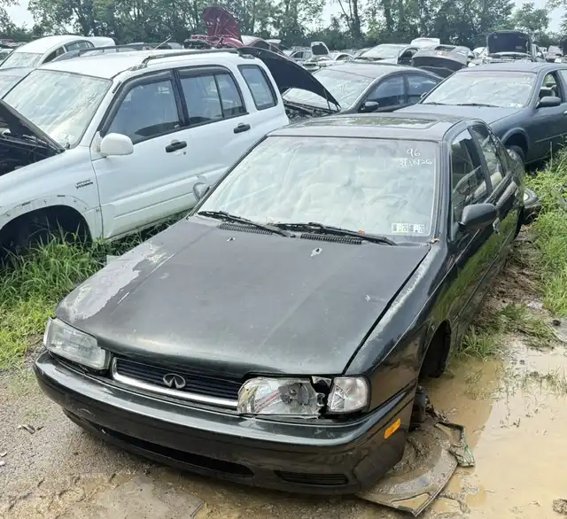 1996 INFINITI G20's photo