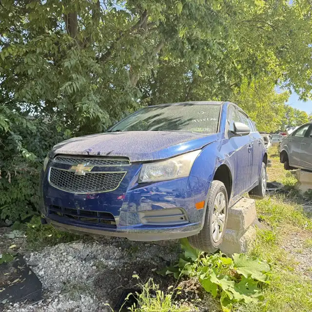 2012 Chevrolet Cruze 2LS Sedan 4-Door's photo