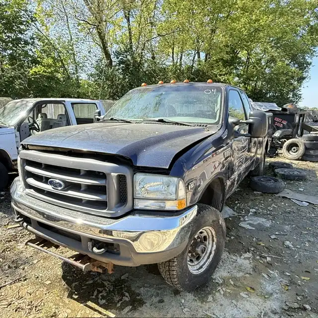 2004 Ford F-350 350's photo