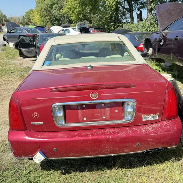 2003 Cadillac DeVille Base photo 3
