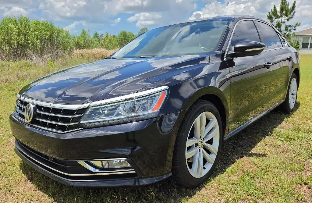 2018 Volkswagen Passat 2.0T SE Auto's photo