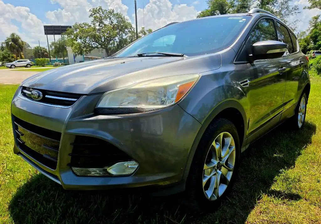 2014 Ford Escape Titanium's photo