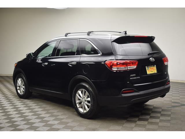 2016 Kia Sorento LX AT 4WD photo 4