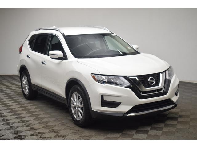2017 Nissan Rogue SV FWD's photo
