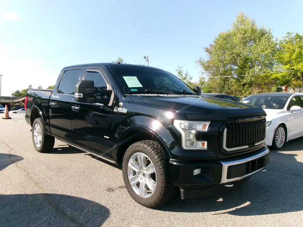 2017 Ford F-150 Platinum 4x4 SuperCrew 5-1/2 Box's photo
