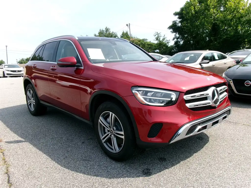 2021 Mercedes-Benz GLC GLC300's photo