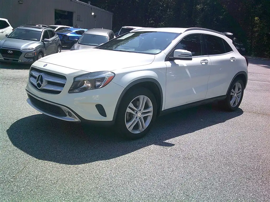 2017 Mercedes-Benz GLA GLA250 4MATIC's photo