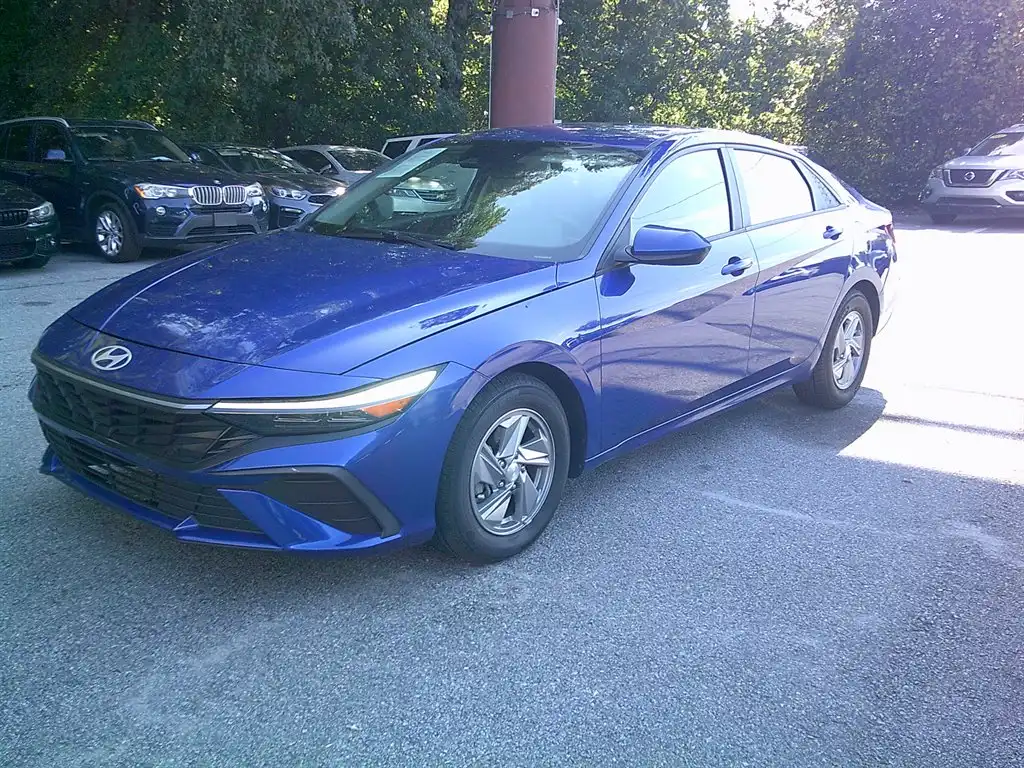 2024 Hyundai Elantra 2.0 SE IVT's photo