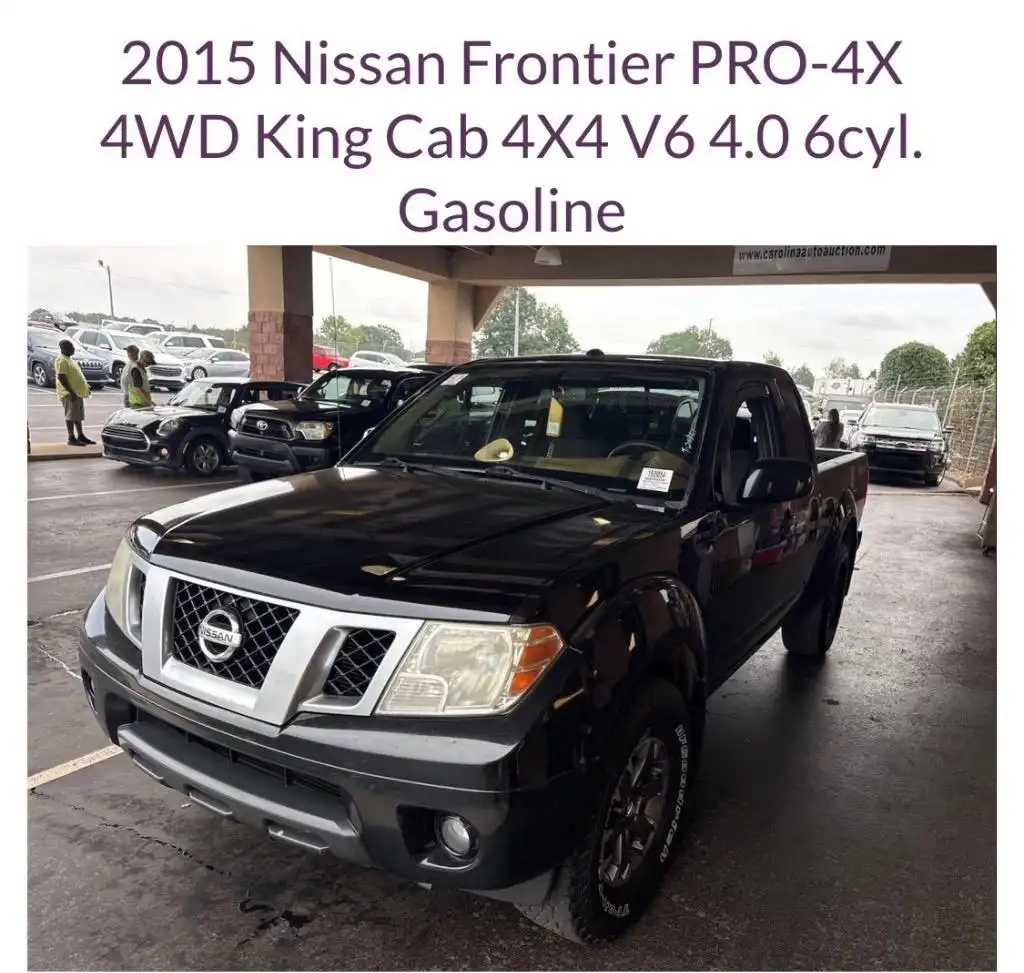 2015 Nissan Frontier 4.0 PRO-4X King Cab 4X4 AT's photo
