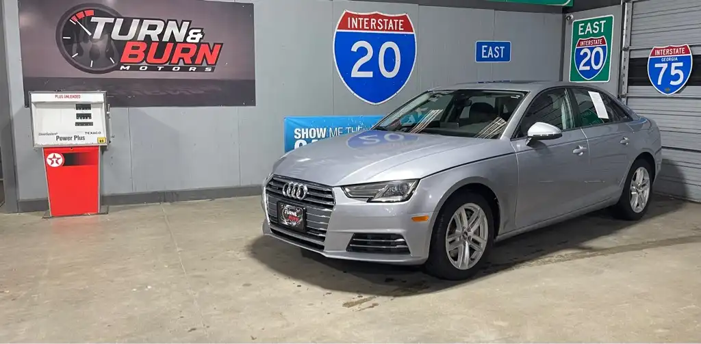 2017 Audi A4 2.0T quattro S tronic Premium's photo