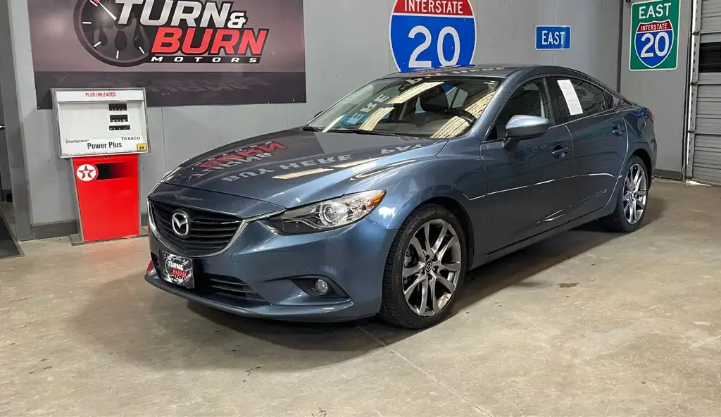 2014 Mazda EZ-6 i Grand Touring Auto's photo