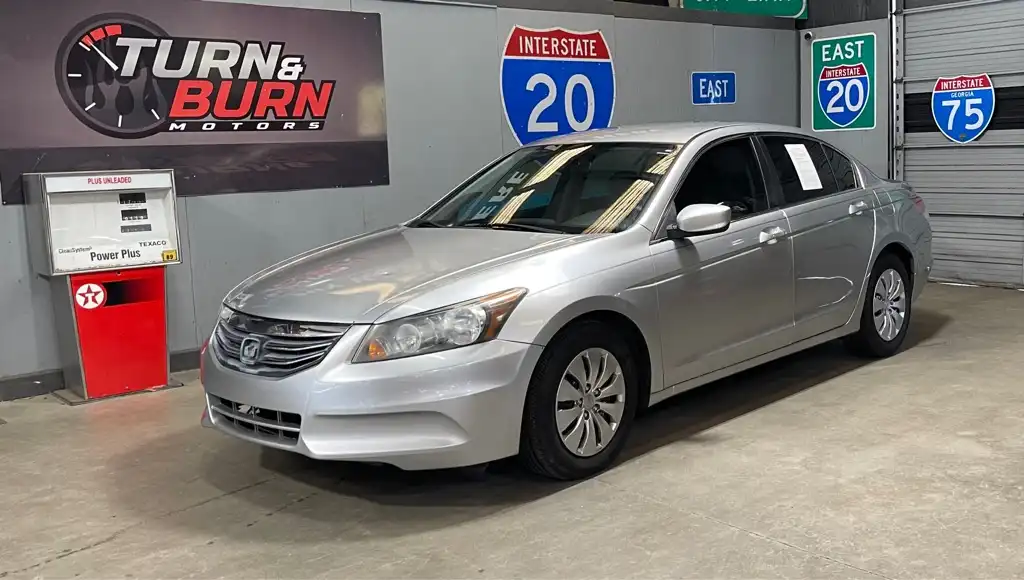 2011 Honda Accord LX Auto's photo