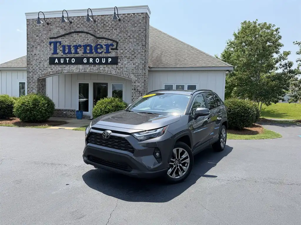 2025 Toyota RAV4 XLE Premium FWD's photo