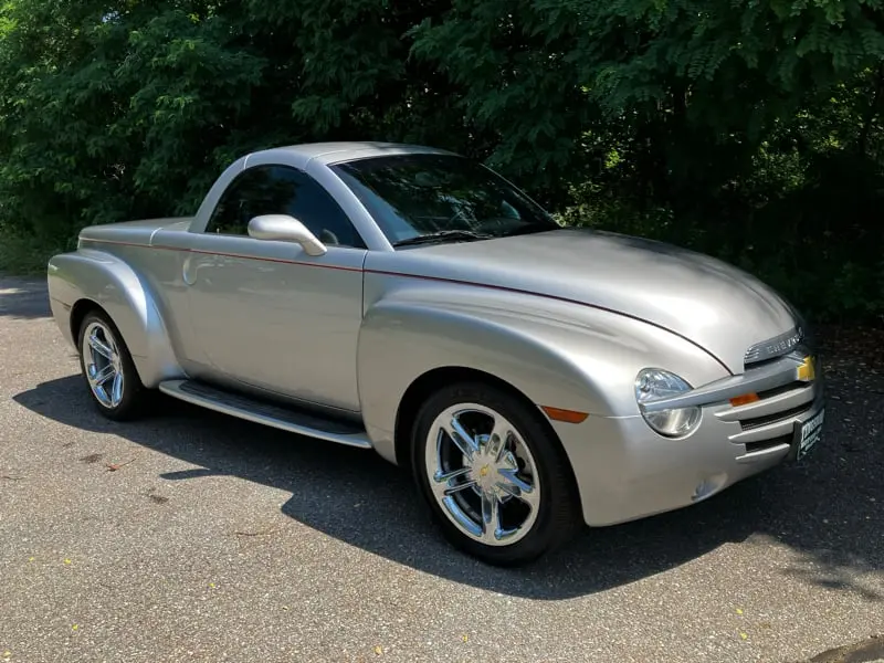2005 Chevrolet SSR LS photo 5