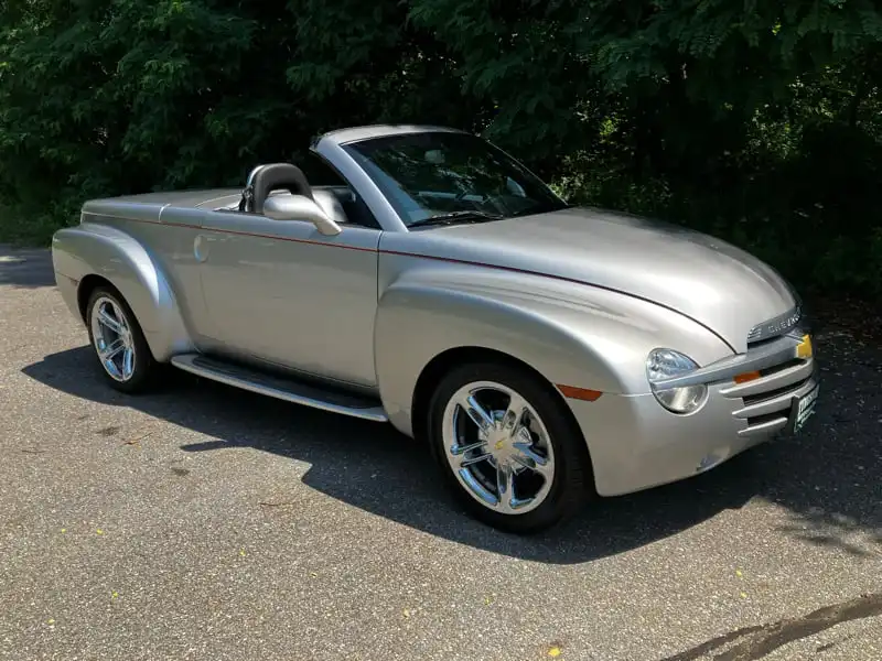 2005 Chevrolet SSR LS's photo