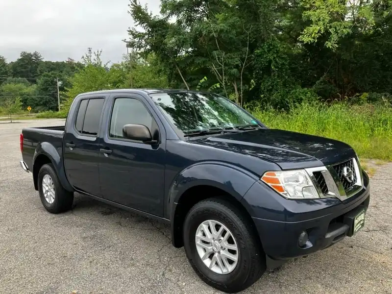 2019 Nissan Frontier 4.0 SV Crew Cab 4WD Auto SWB's photo