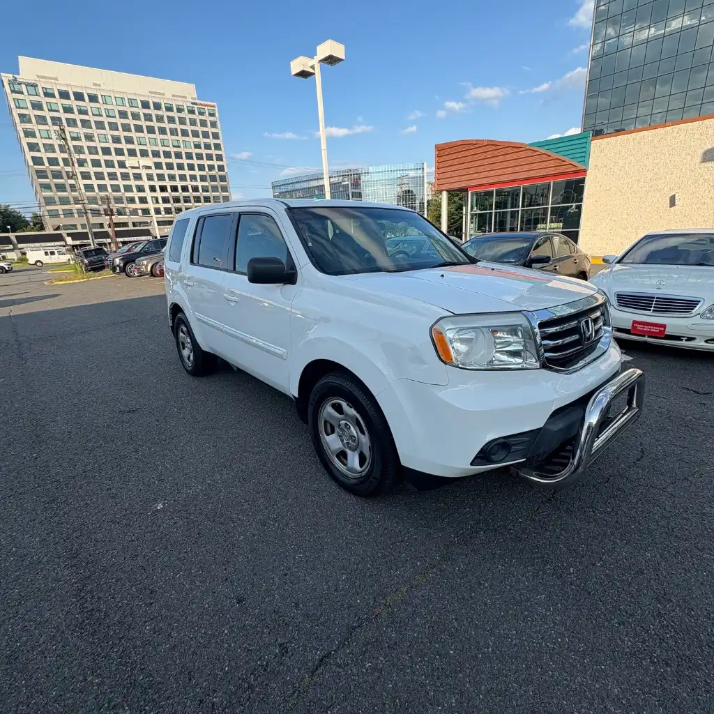 2012 Honda Pilot LX 4WD's photo