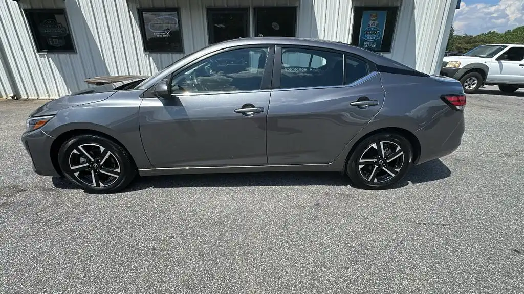 2025 Nissan Sentra SV CVT's photo