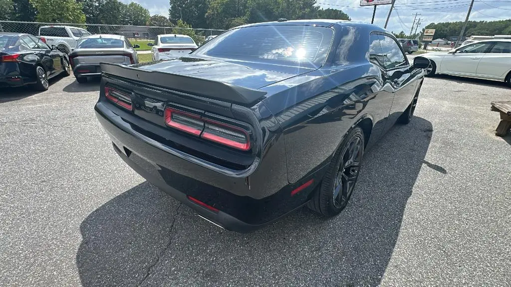 2021 Dodge Challenger GT Auto photo 5