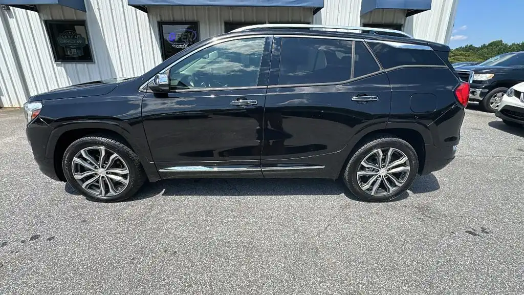 2019 GMC Terrain Denali AWD's photo