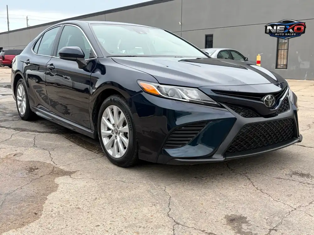 2020 Toyota Camry 2.5 Auto LE's photo