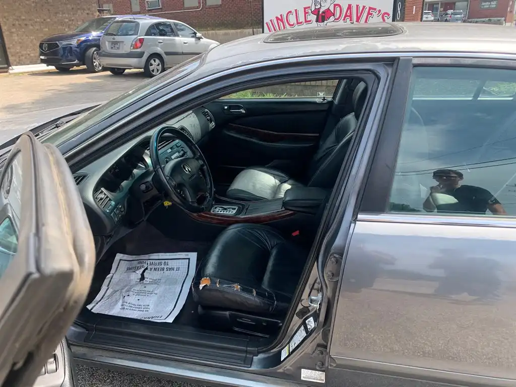 2003 Acura TL 3.2's photo