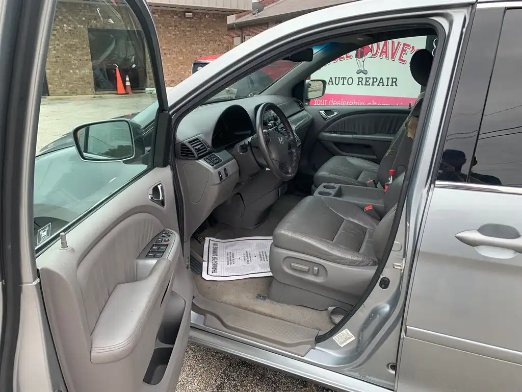 2010 Honda Odyssey EX-L w/DVD Rear Entertainment & Navi's photo