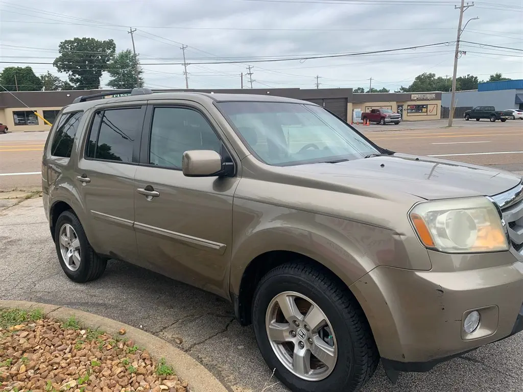 2011 Honda Pilot EX-L photo 3