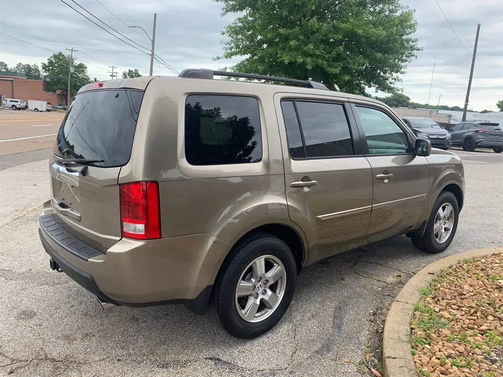 2011 Honda Pilot EX-L photo 4