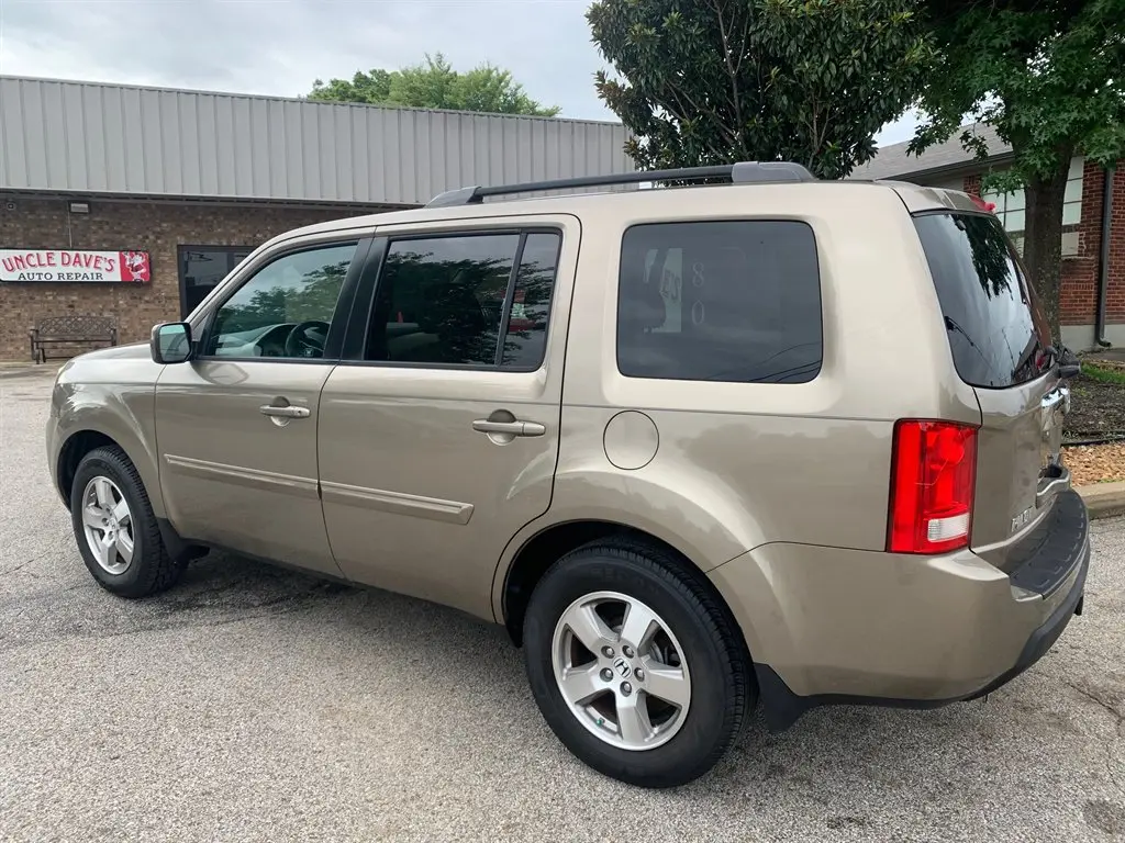 2011 Honda Pilot EX-L photo 5