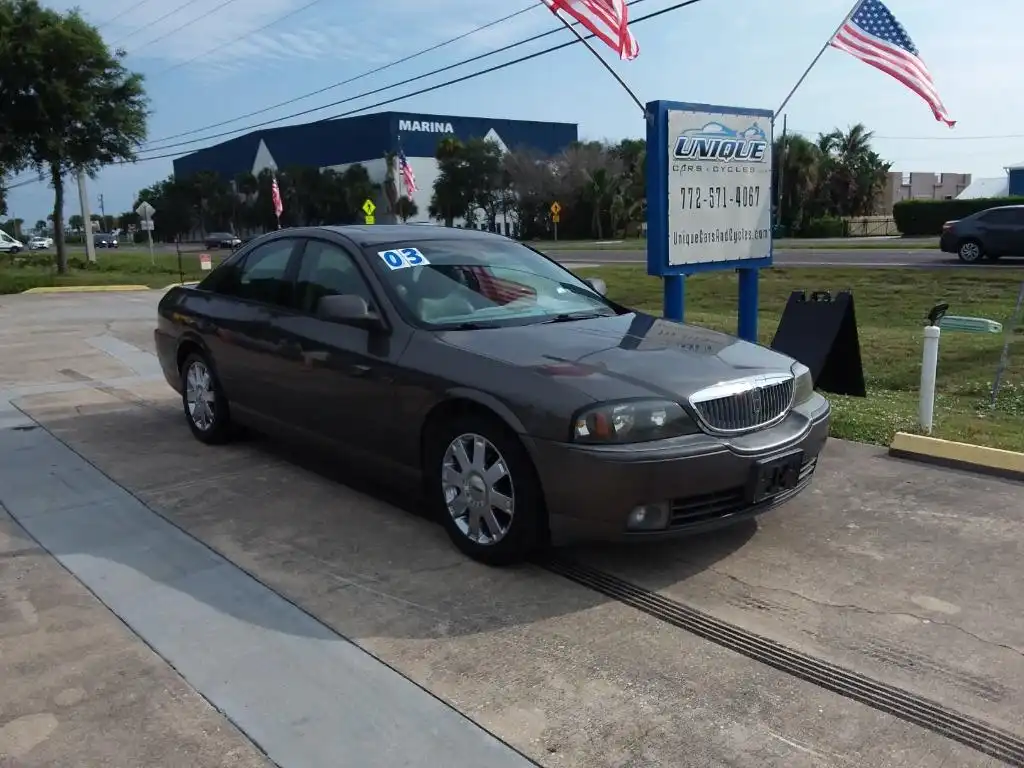 2003 Lincoln LS V8 AT Premium Sport's photo