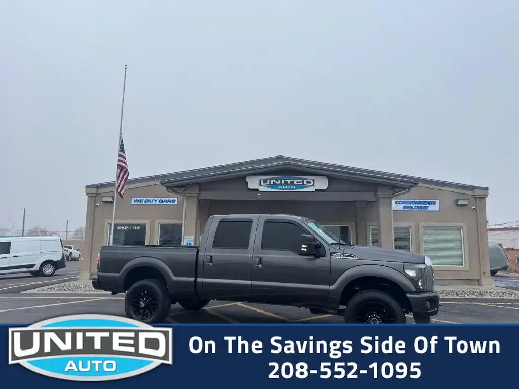 2016 Ford F-250 Lariat 4x4 Crew Cab 8' Box's photo