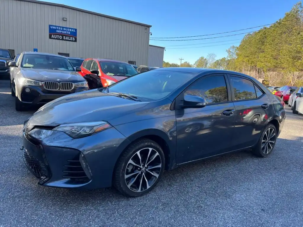 2019 Toyota Corolla SE AT's photo