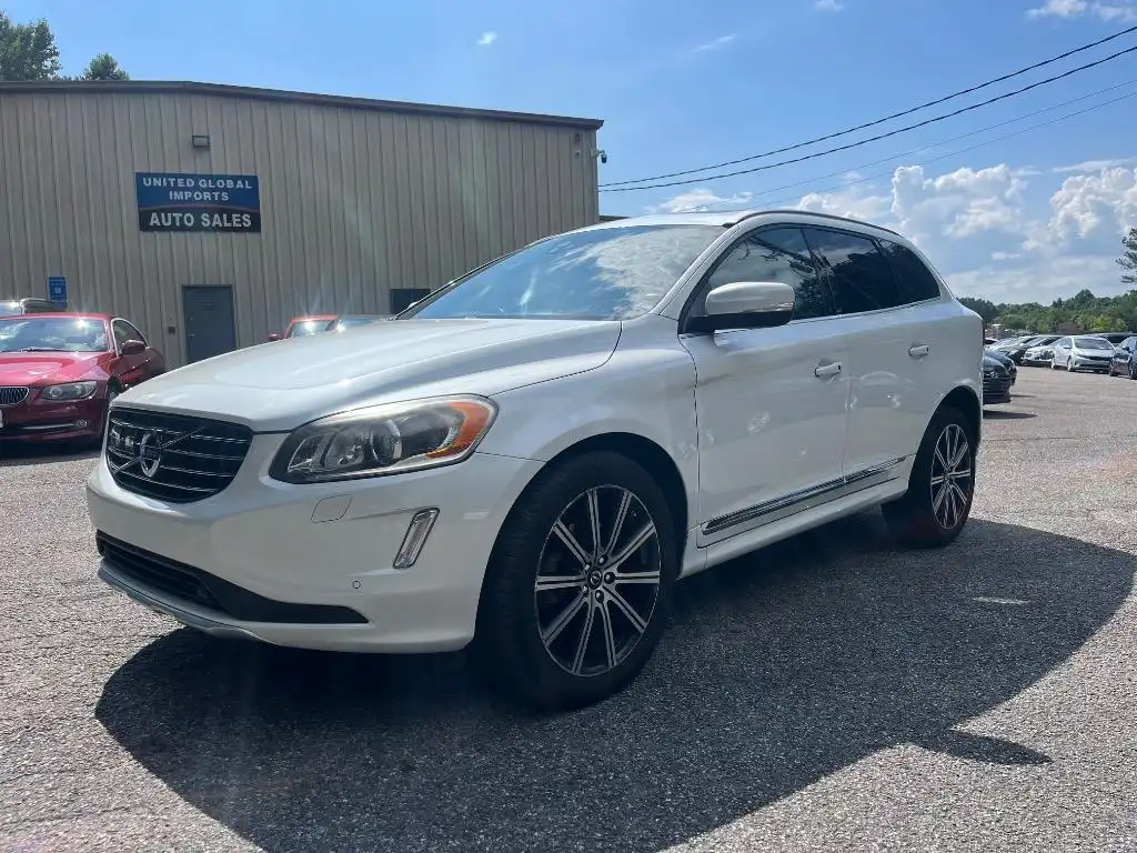 2015 Volvo XC60 T6 FWD Auto Platinum's photo