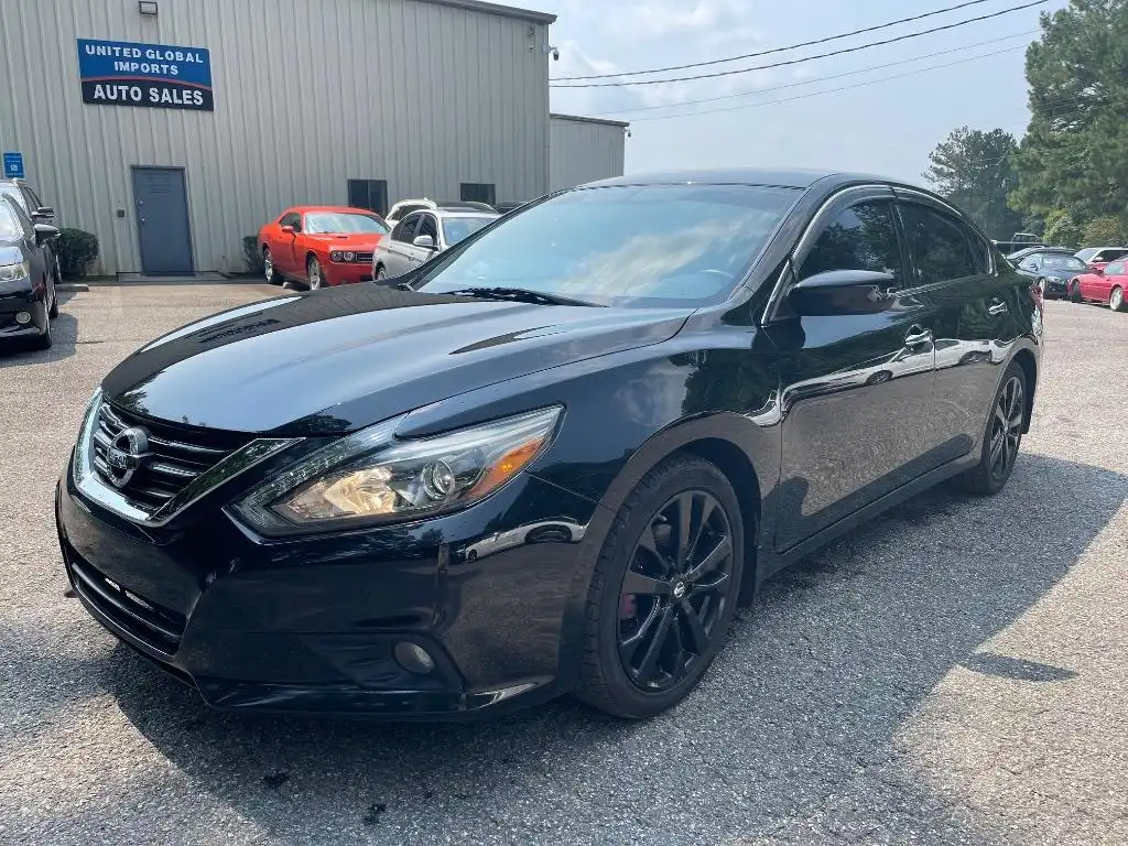 2017 Nissan Altima 2.5 SR's photo