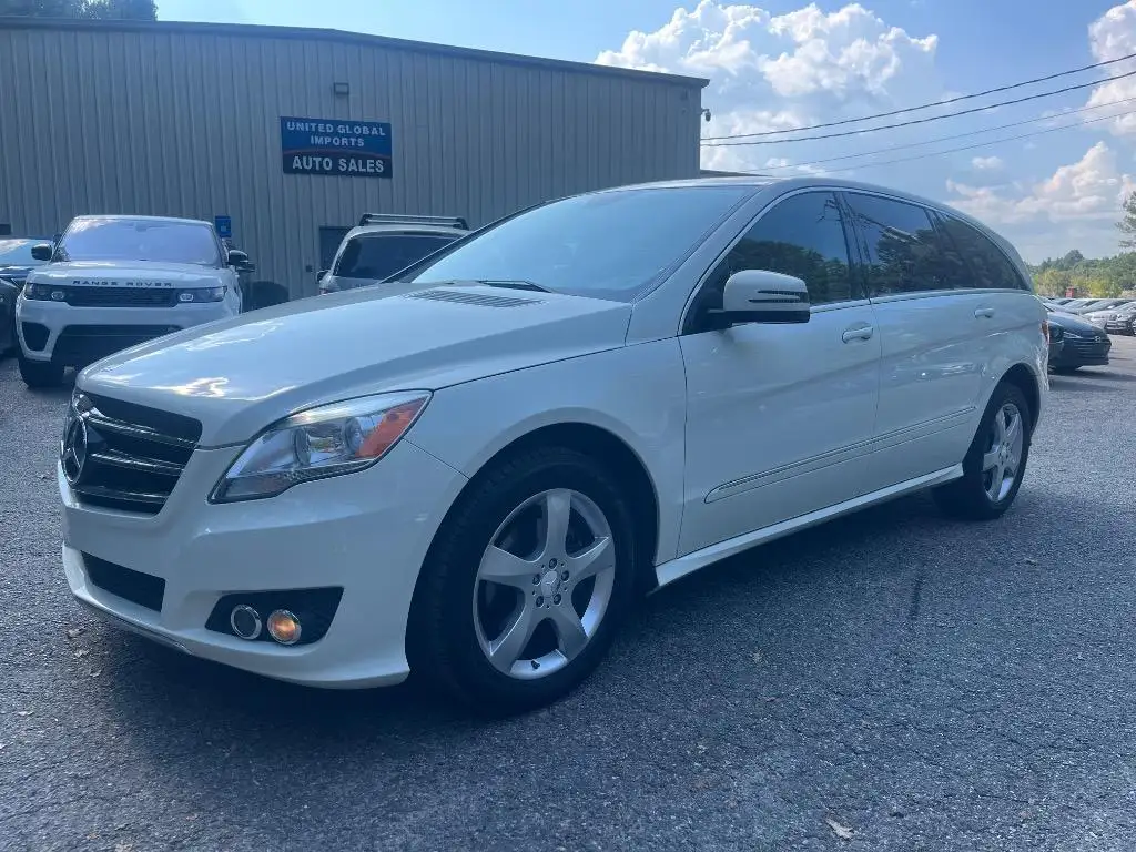 2011 Mercedes-Benz R-Class R350's photo